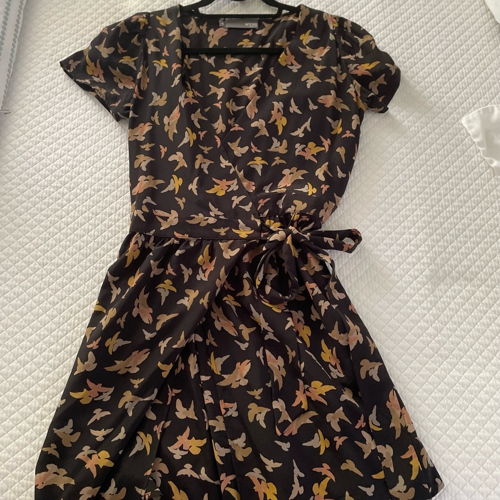 Navy Blue/ Cream/ Yellow/ Pink Silk V-Neck Women’s Short-Sleeve Wrap Dress
